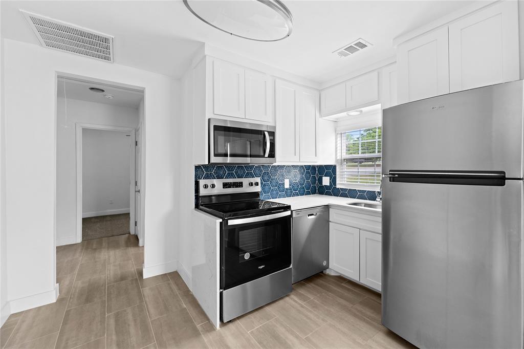 305 W Greenwood Avenue