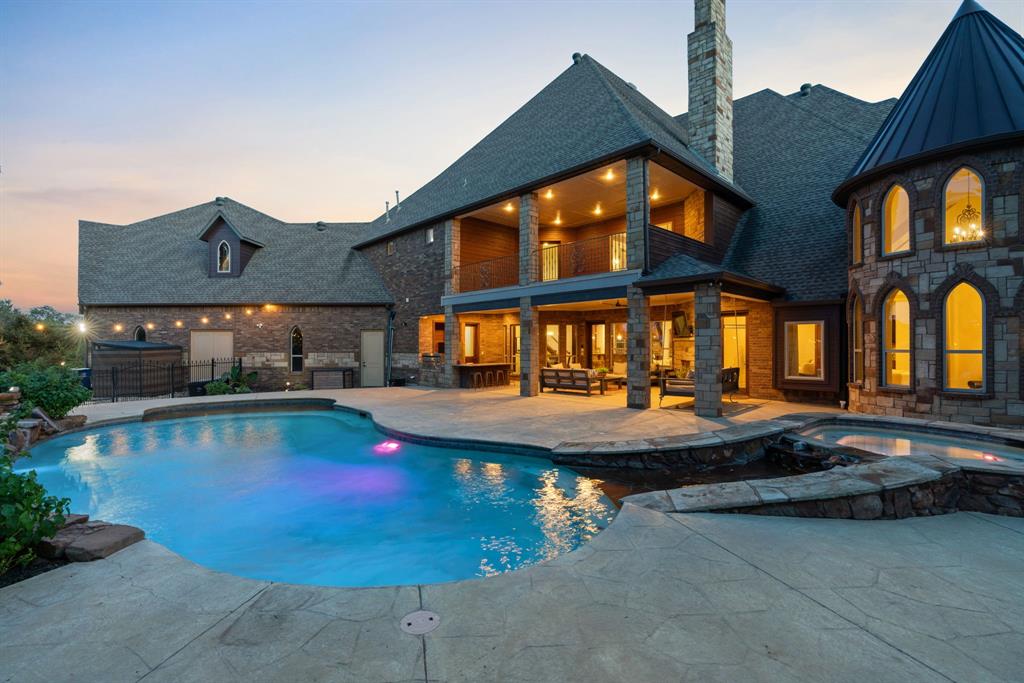 664 Manor Drive