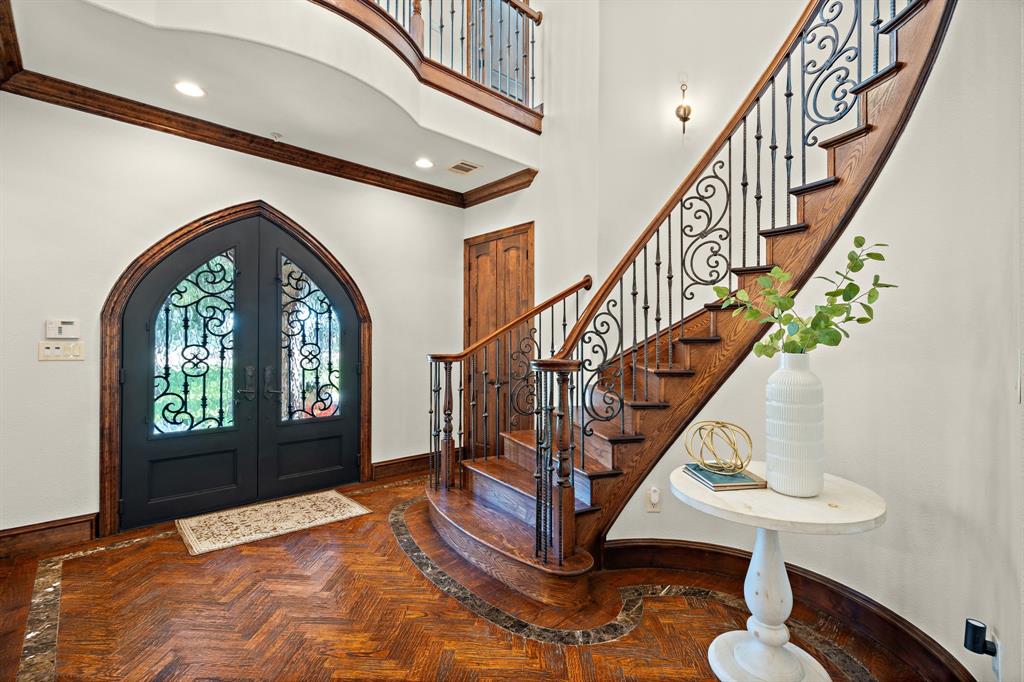 664 Manor Drive