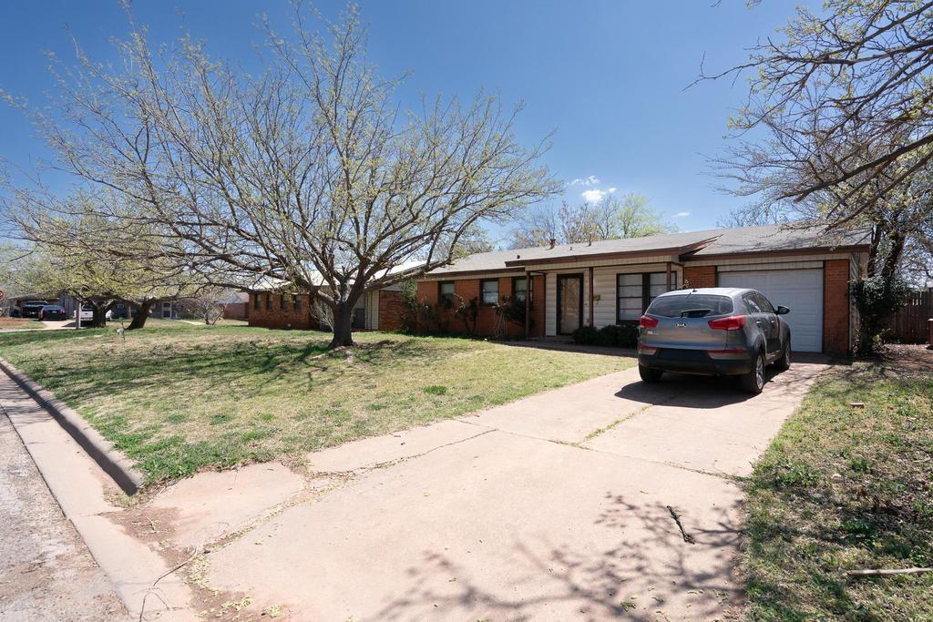 3111 Sherry Lane