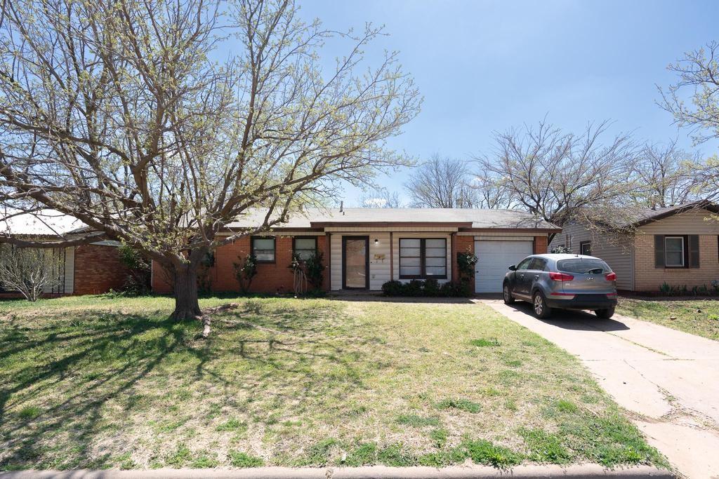 3111 Sherry Lane