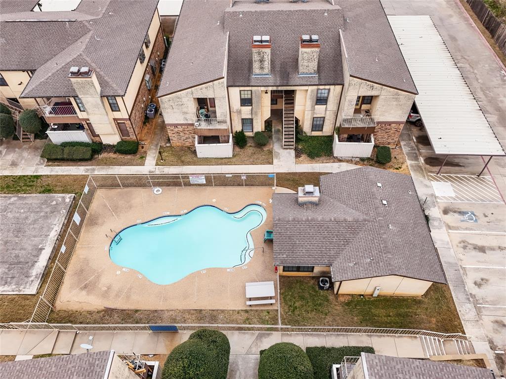 Crestbluff Condo - Residential