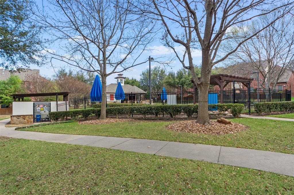 Suncreek Twnhms - Residential