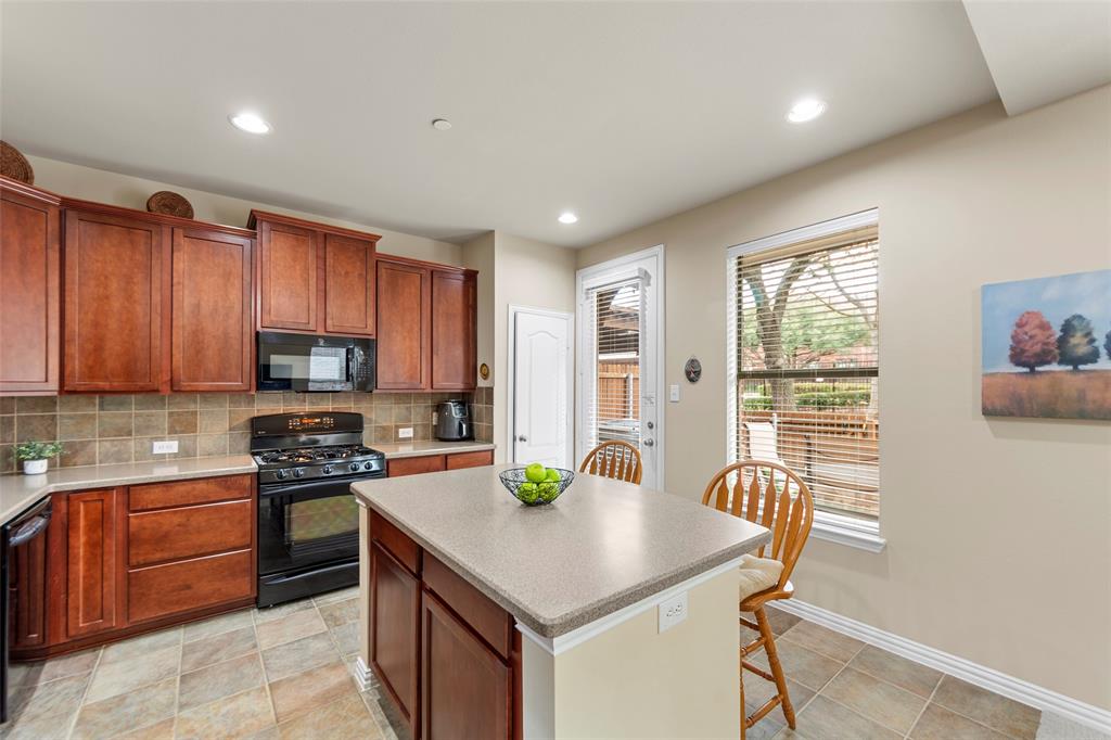 Suncreek Twnhms - Residential