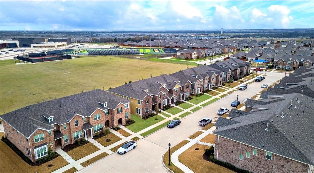 Heartland Townhomess - Residential