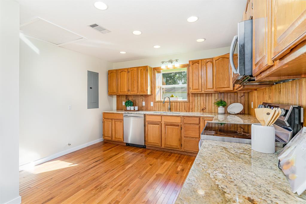 Pin Oaks Add - Residential