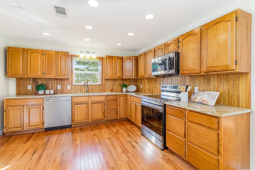 Pin Oaks Add - Residential