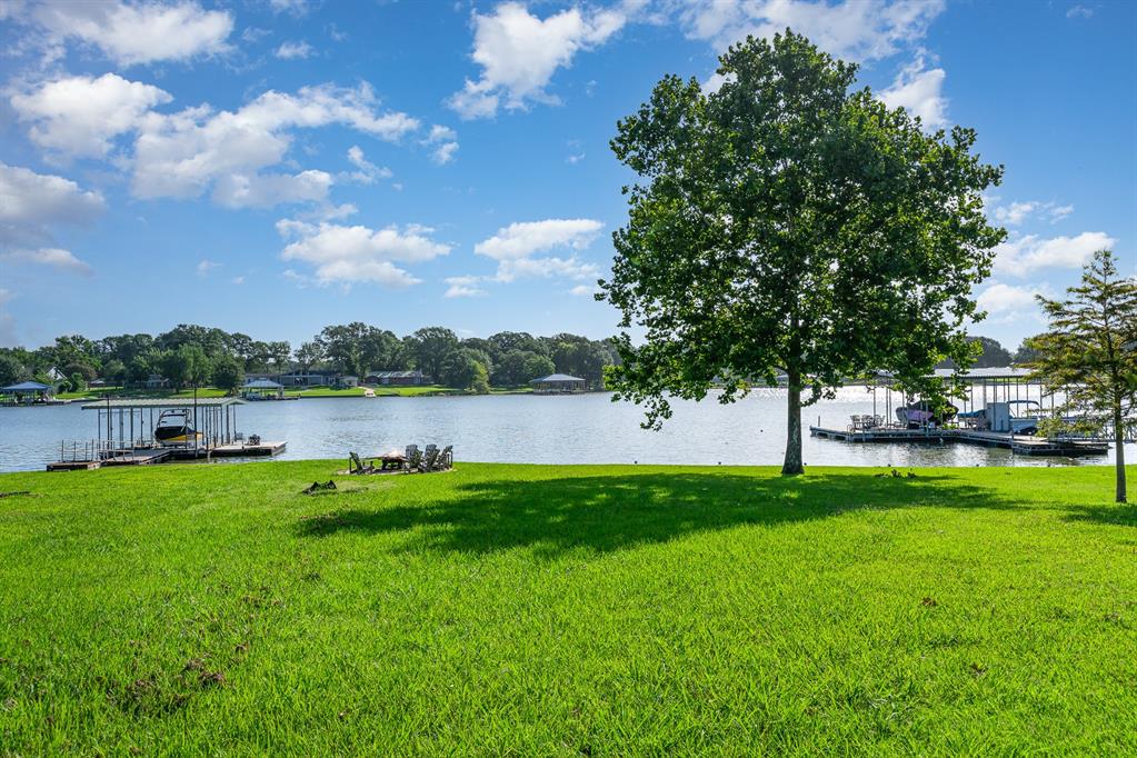 Pin Oaks Add - Residential