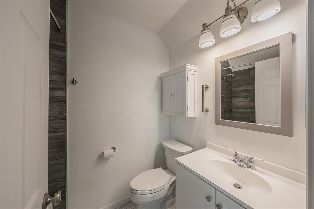 Forest Point Twnhms Condo Ph 01-02 - Residential