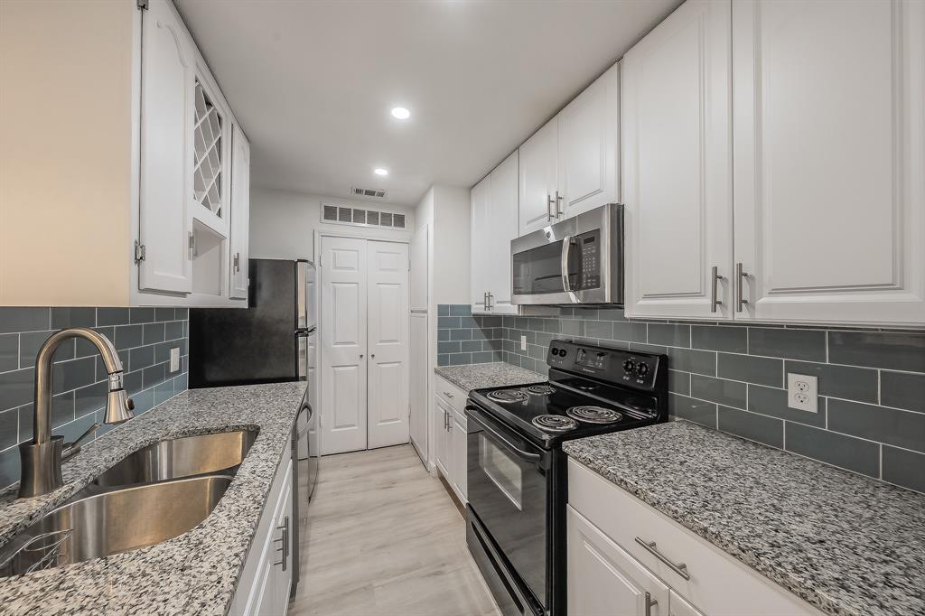 8404 Forest Lane 305
