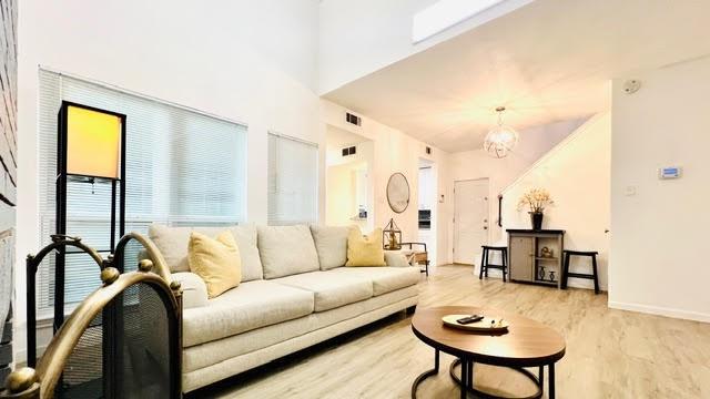 Forest Point Twnhms Condo Ph 01-02 - Residential