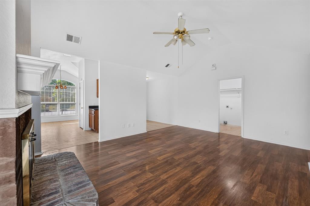 Photo of 406 Oxford Loop, Princeton, TX 75407 (MLS # 21392603)