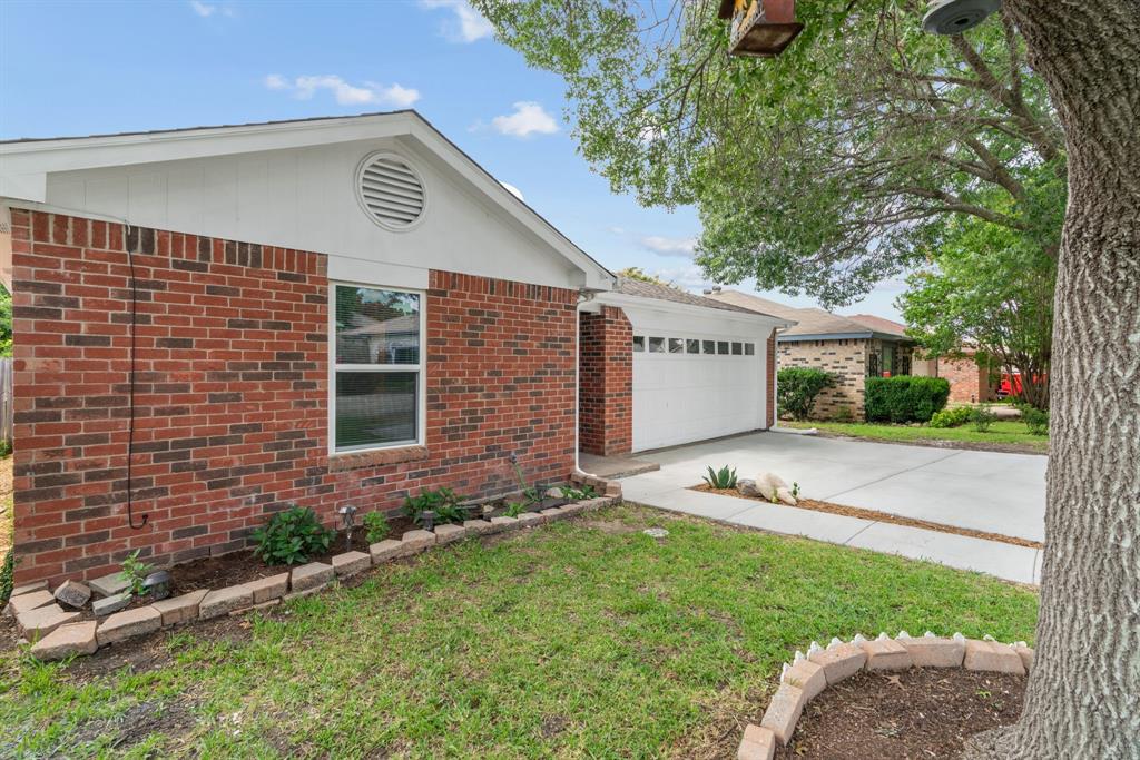 10105 Lone Eagle Drive