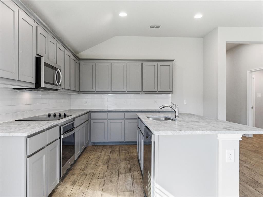 Aspen Mdws Ph 2 - Residential Lease