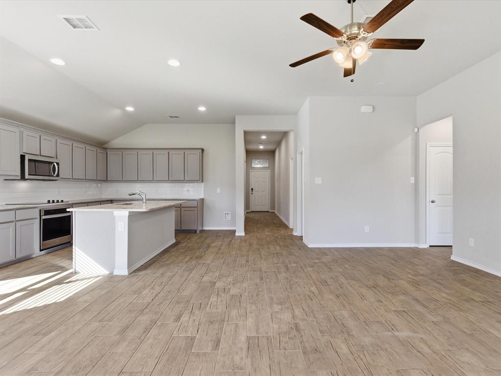 Aspen Mdws Ph 2 - Residential Lease