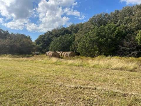 Photo of 300 E 3rd Street, Iredell, TX 76649 (MLS # 21330060)
