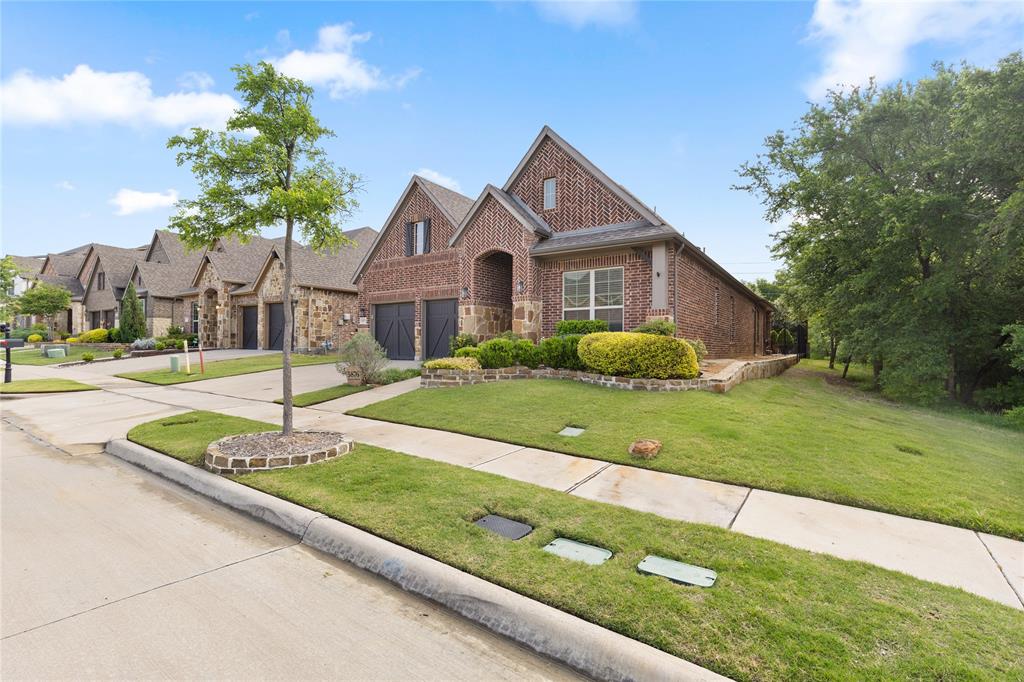 5876 Austin Waters