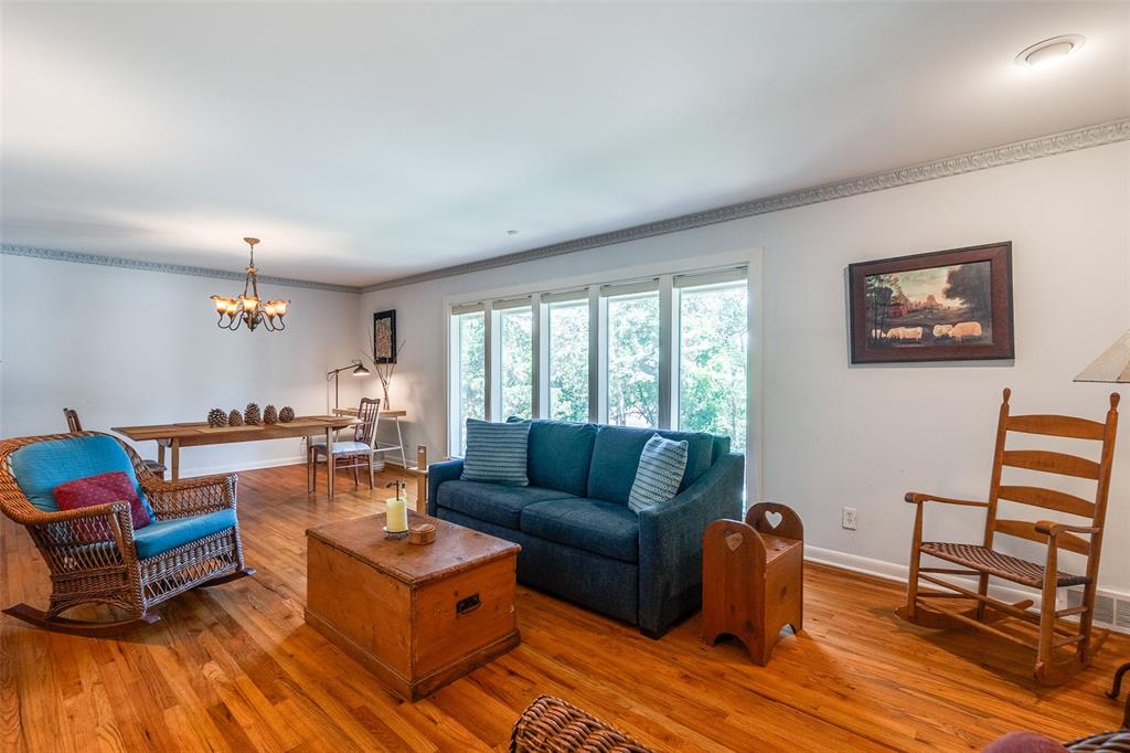 828 Evergreen Hills Road