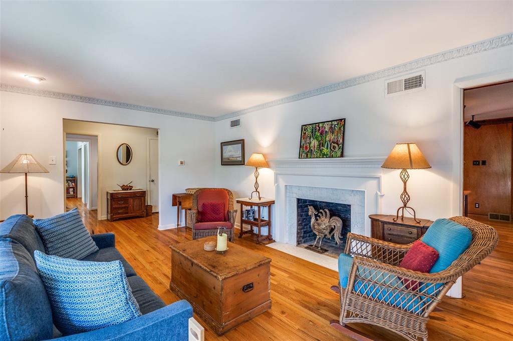 828 Evergreen Hills Road
