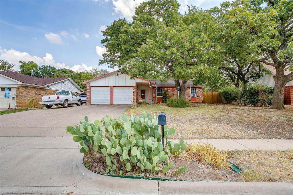 915 Cherry Laurel Lane