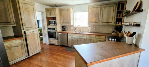 Tiny photo for 1806 Hogan Lane, Mount Pleasant, TX 75455 (MLS # 21197258)