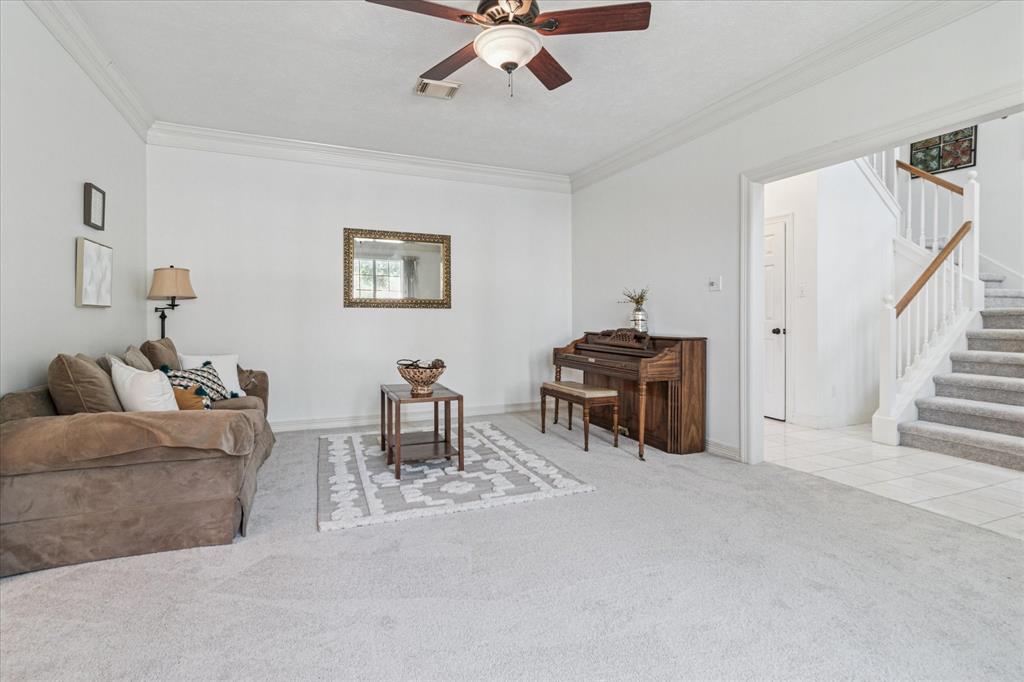 2200 Southern Oak Drive