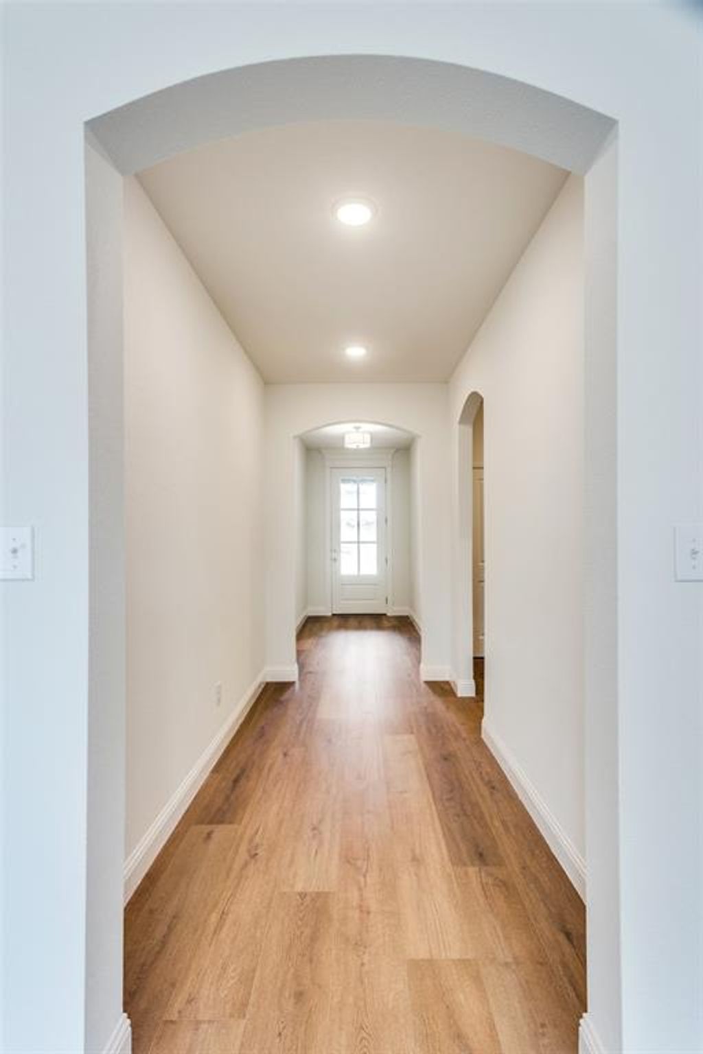 Photo of 514 Hillcrest Circle, Justin, TX 76247 (MLS # 21306775)