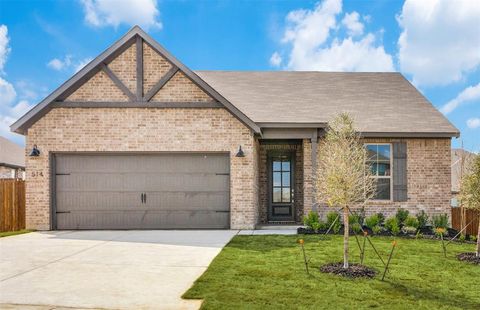 Photo of 514 Hillcrest Circle, Justin, TX 76247 (MLS # 21306775)