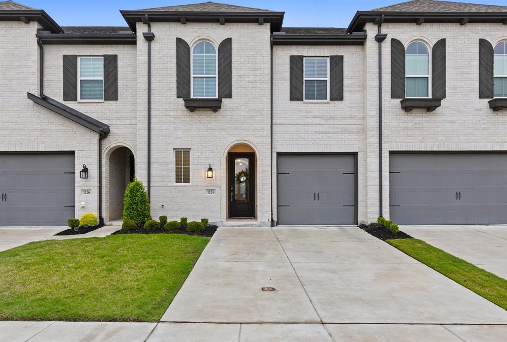 1124 Queensdown Way