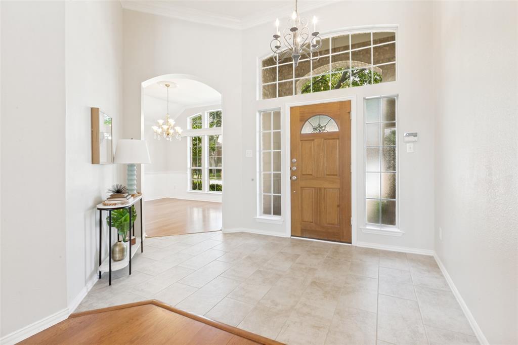 5844 Willow Wood Lane