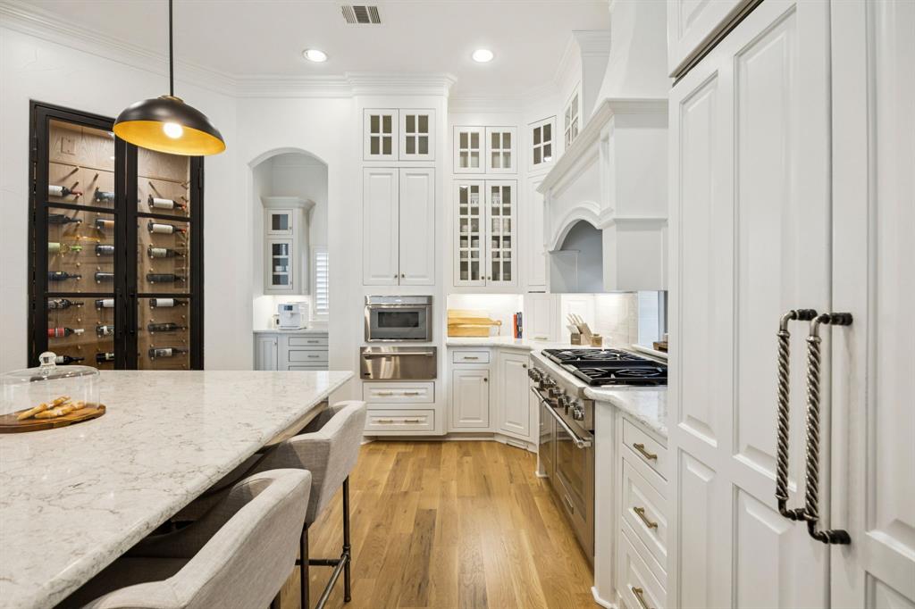 Starwood Ph Four Village 15 - Residential