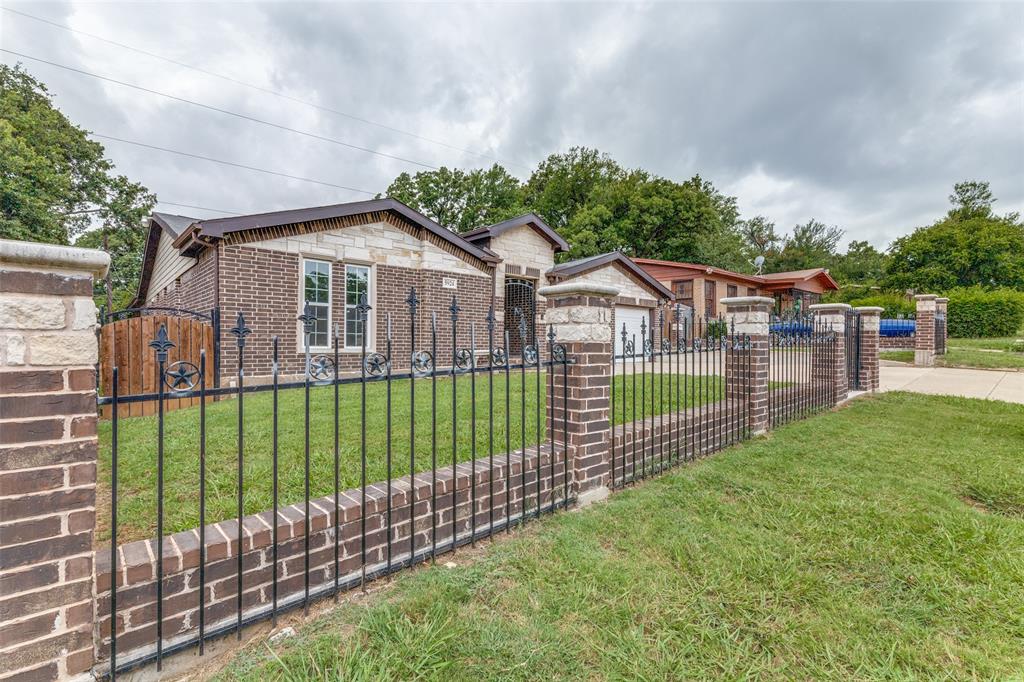 5924 Maceo Lane