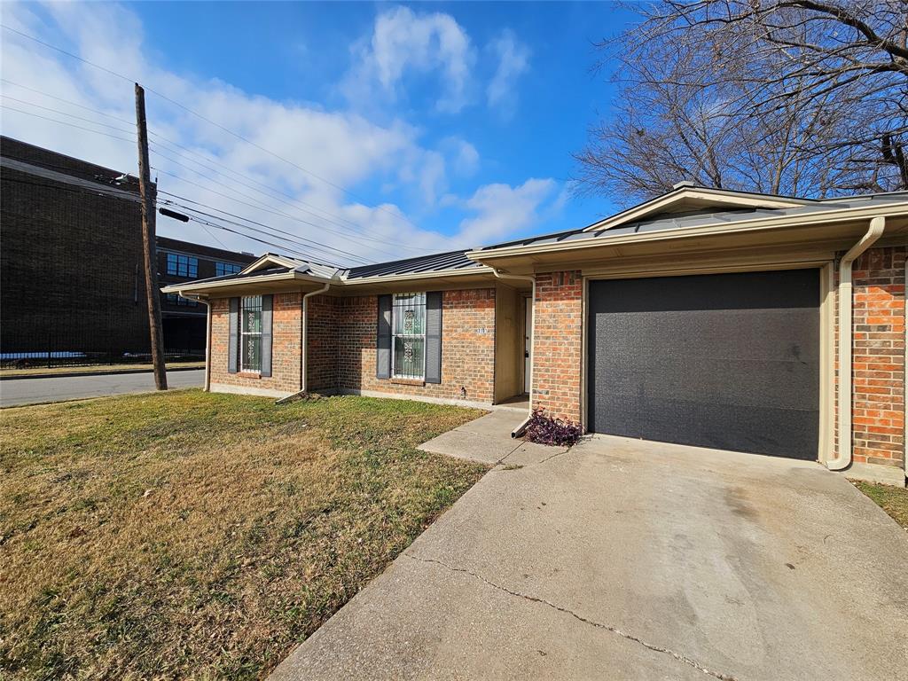 Chamberlains Add - Residential Lease