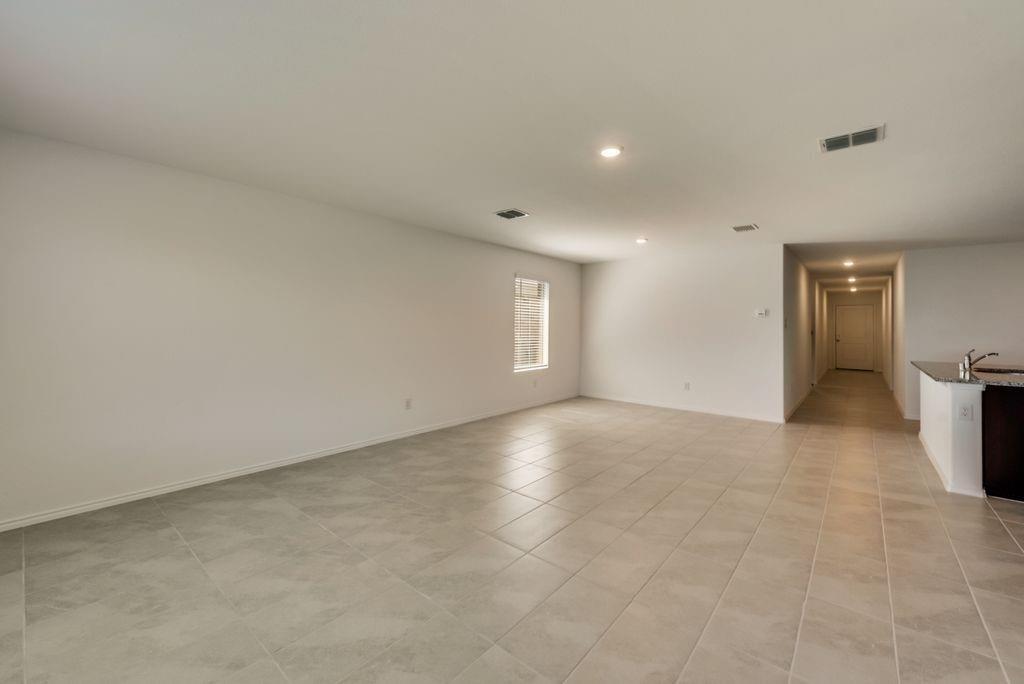 BLUEBONNET EST PH 3 - Residential Lease