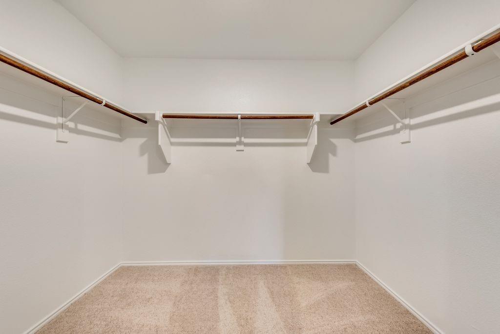 BLUEBONNET EST PH 3 - Residential Lease