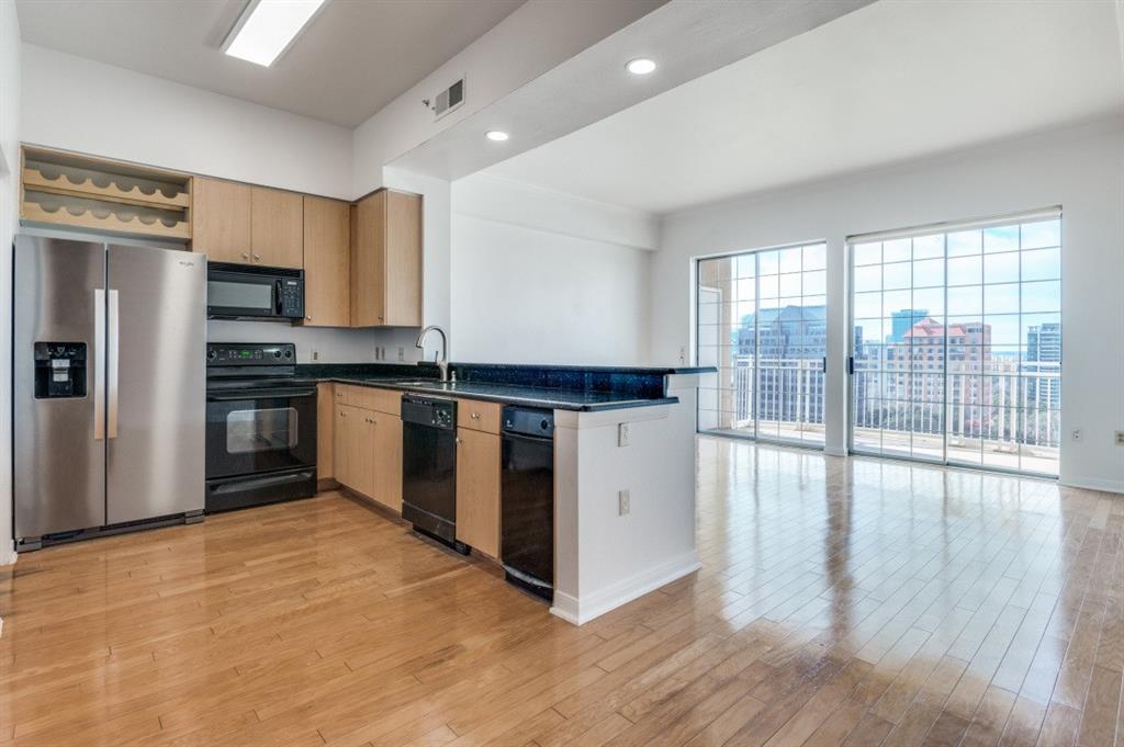 3225 Turtlecreek Boulevard 1212