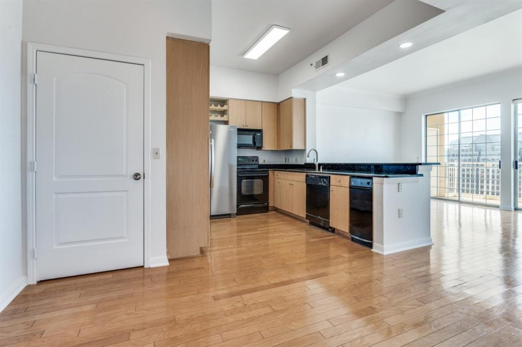 Renaissance On Turtle Creek Condo - Residential