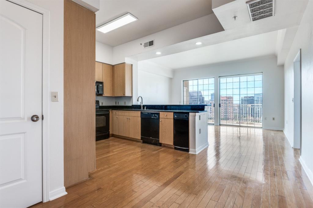 Renaissance On Turtle Creek Condo - Residential