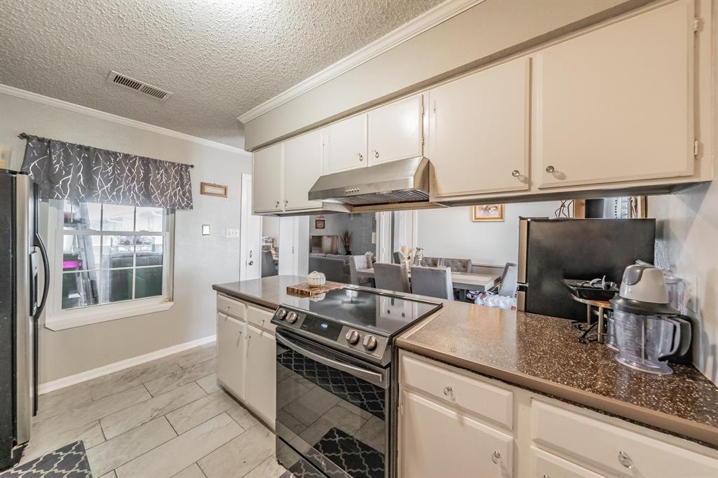 Cedar Ridge At Hurst Twnhms - Residential