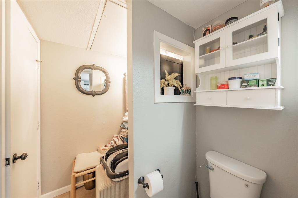 Cedar Ridge At Hurst Twnhms - Residential