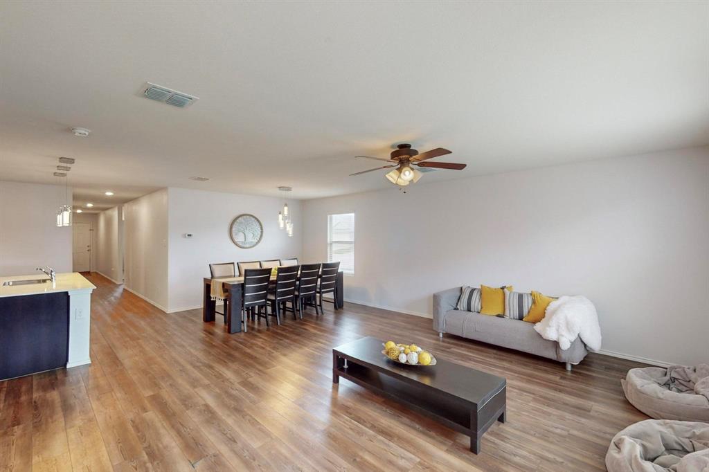 6101 Bell Springs Street