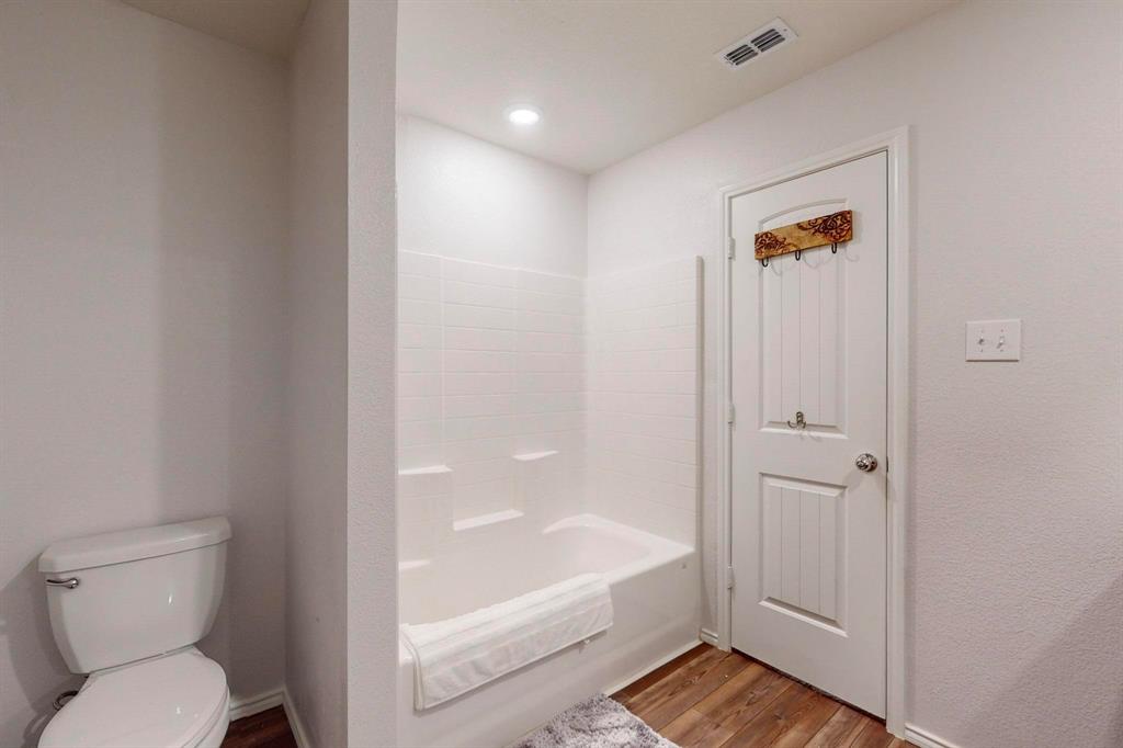 Primrose Xing Ph 4 - Residential