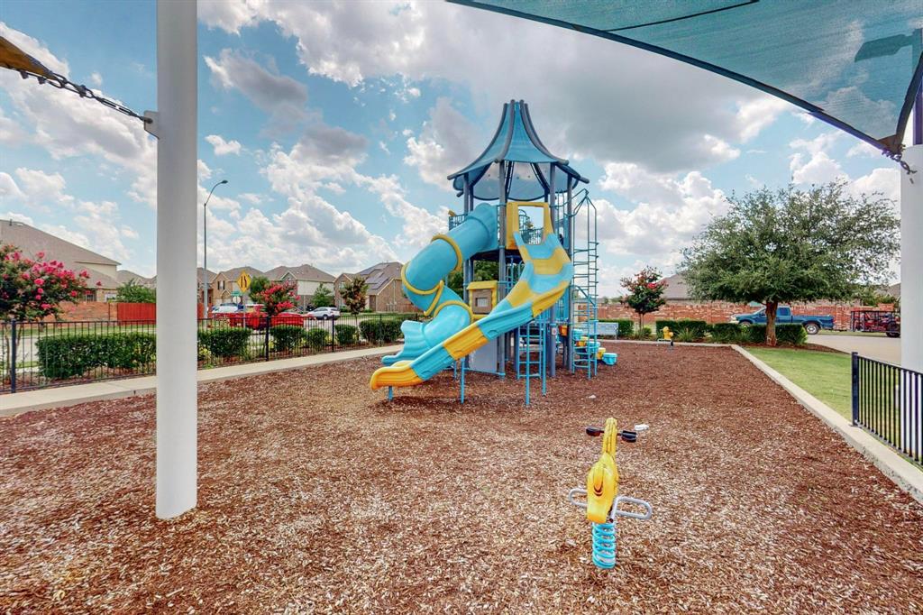 Primrose Xing Ph 4 - Residential