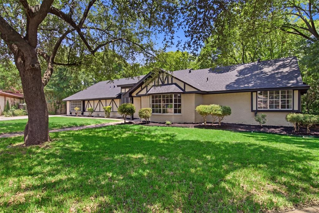 210 Squirebrook Drive
