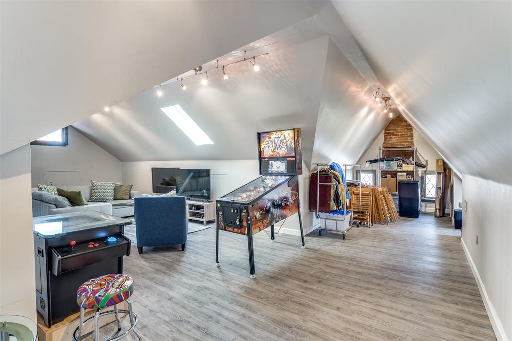 Country Club Estates - Residential