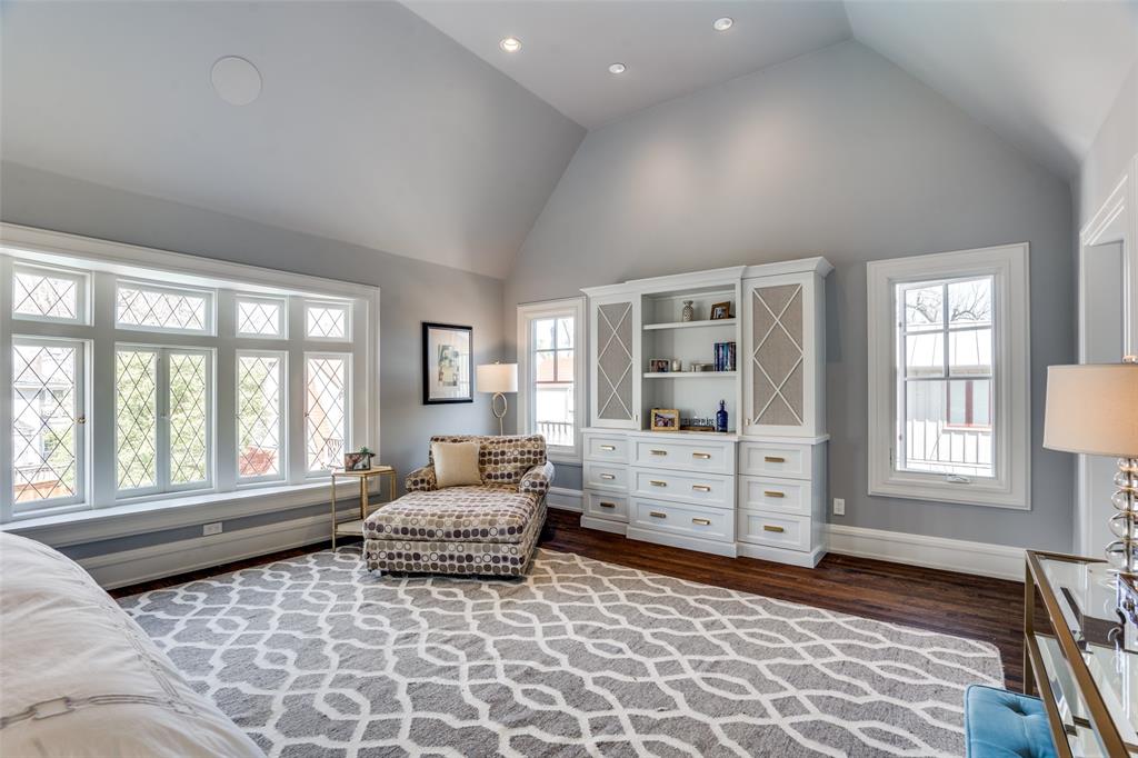 Country Club Estates - Residential