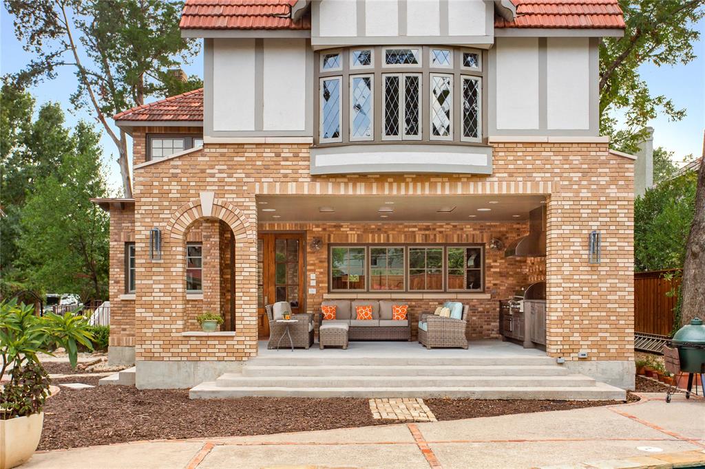 Country Club Estates - Residential