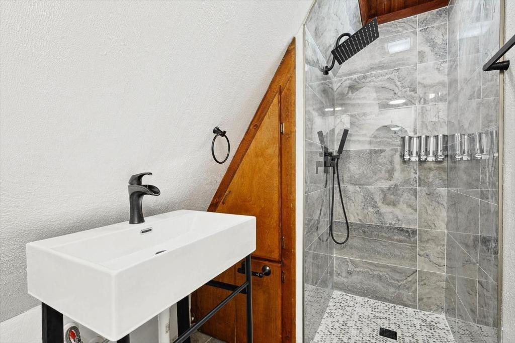 Westgate Park - Residential Lease