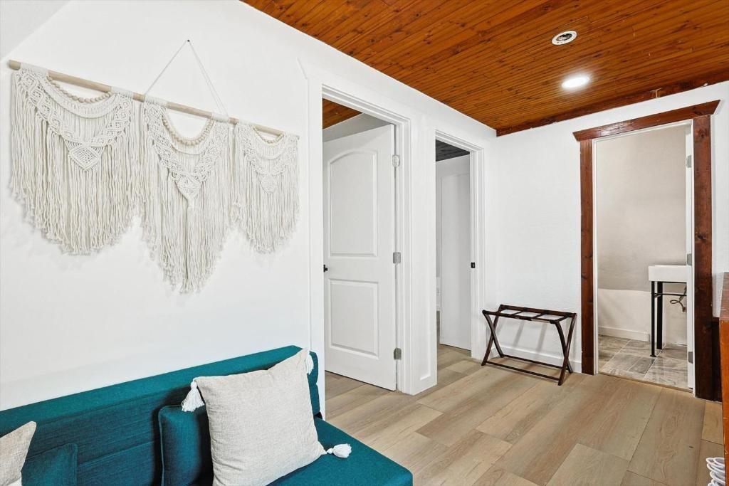 Westgate Park - Residential Lease