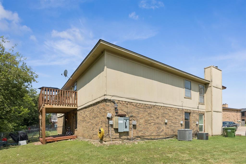 8113 Foxfire Lane